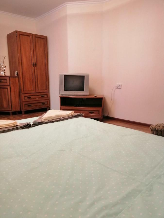 Вулиця Лейтенанта Шмидта Odessa Extérieur photo